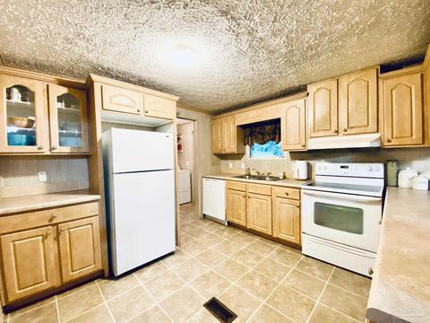 7203 Heath Rd, Milton, FL 32570 photo 2