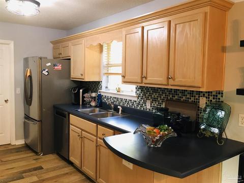 5574 Pine Ridge Dr, Milton, FL 32570 photo 7
