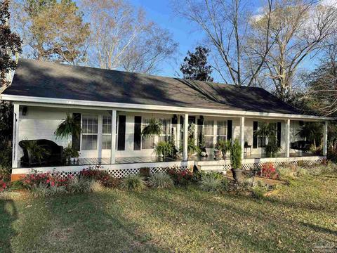 4821 Dixonville Rd, Jay, FL 32565 photo 2