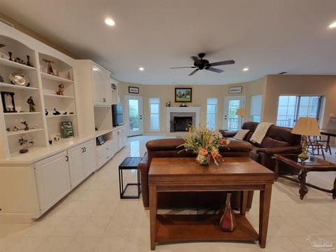 4512 Bayside Dr, Milton, FL 32583 photo 3