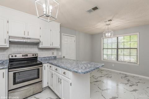 5728 Falcon Dr, Milton, FL 32570 photo 10
