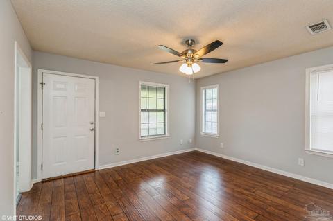 5728 Falcon Dr, Milton, FL 32570 photo 5