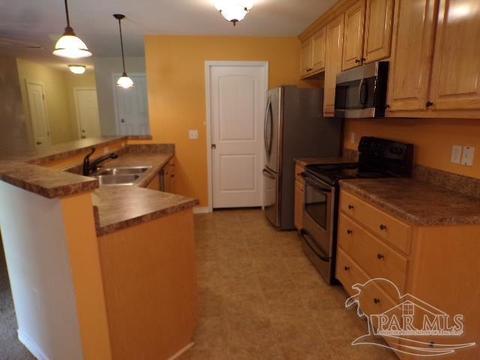 5851 Cedar Tree Dr, Milton, FL 32570 photo 2