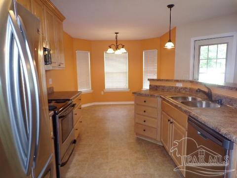 5851 Cedar Tree Dr, Milton, FL 32570 photo 4