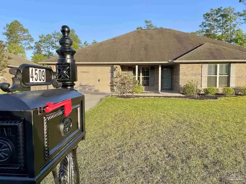 4509 Beth Cir, Crestview, FL 32539 photo 4