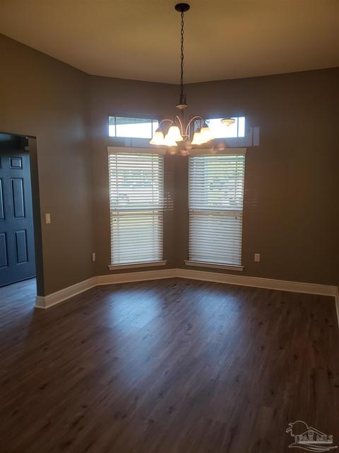 5419 Covered Bridge Ln, Pace, FL 32571 photo 4