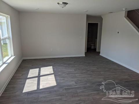 5249 Peach Dr, Pace, FL 32571 photo 5