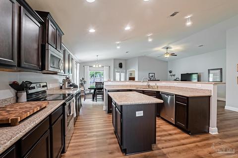 5619 Cane Syrup Cir, Pace, FL 32571 photo 15