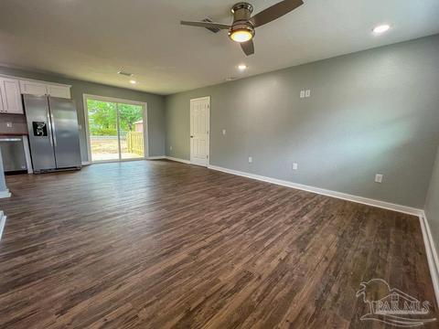 6437 Julia Dr, Milton, FL 32570 photo 5