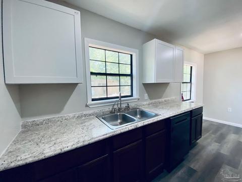 6436 Eva St, Milton, FL 32570 photo 4