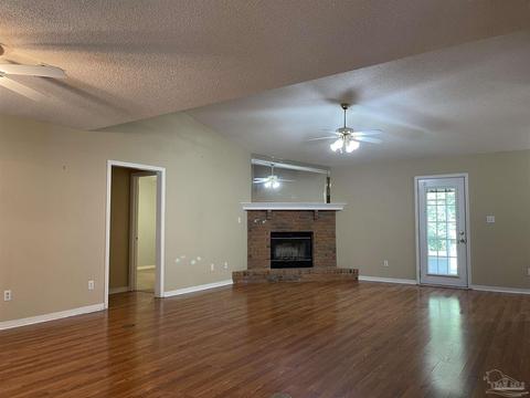 5097 Hamilton Ln, Pace, FL 32571 photo 3