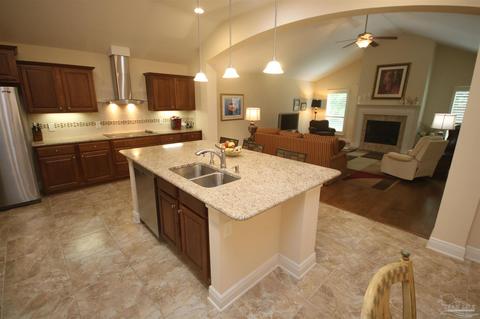 5946 Augustine Dr, Pace, FL 32571 photo 9