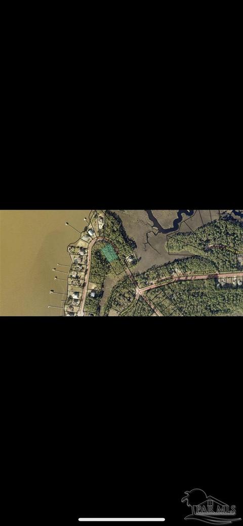 4585 Bayside Dr, Milton, FL 32583 photo 2