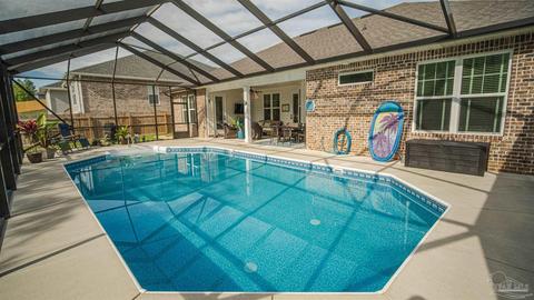 4897 Red Oak Dr, Milton, FL 32583 photo 3