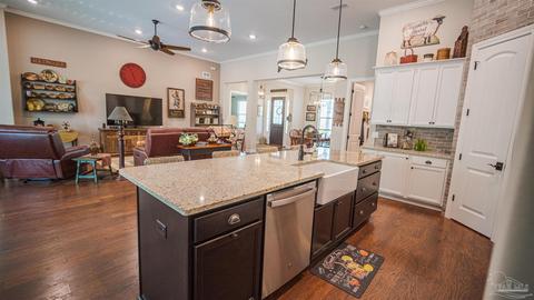 4897 Red Oak Dr, Milton, FL 32583 photo 17