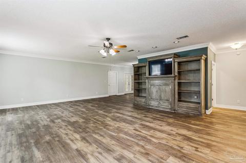 3922 Windsor Castle Blvd, Milton, FL 32583 photo 11