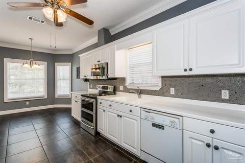 3922 Windsor Castle Blvd, Milton, FL 32583 photo 15