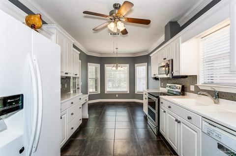 3922 Windsor Castle Blvd, Milton, FL 32583 photo 17
