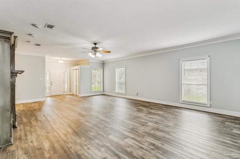 3922 Windsor Castle Blvd, Milton, FL 32583 photo 10