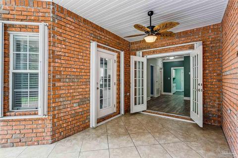 3922 Windsor Castle Blvd, Milton, FL 32583 photo 5