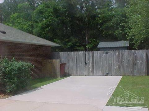 Undisclosed, Pace, FL 32571 photo 4