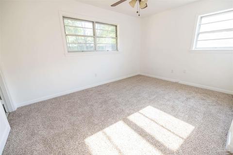 6475 Barnes St, Milton, FL 32570 photo 8