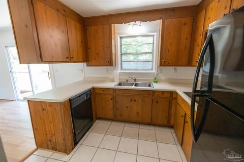 6475 Barnes St, Milton, FL 32570 photo 7