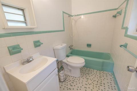 6475 Barnes St, Milton, FL 32570 photo 9