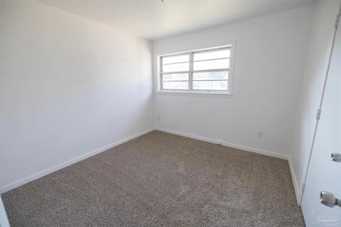 6475 Barnes St, Milton, FL 32570 photo 11