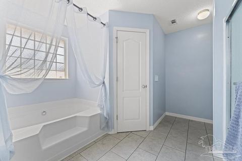 5848 Chi Chi Cir, Milton, FL 32570 photo 22