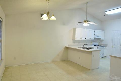 5905 Ridgeview Dr, Milton, FL 32570 photo 4