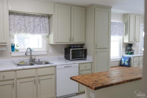 3904 Ranch Rd, Pace, FL 32571 photo 9