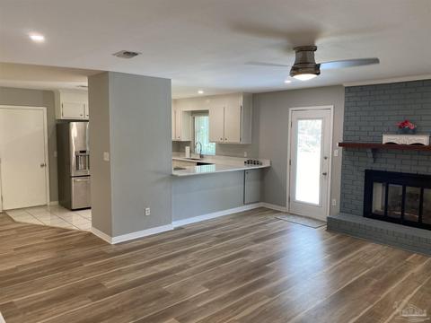 5907 Arienne Cir, Milton, FL 32570 photo 4