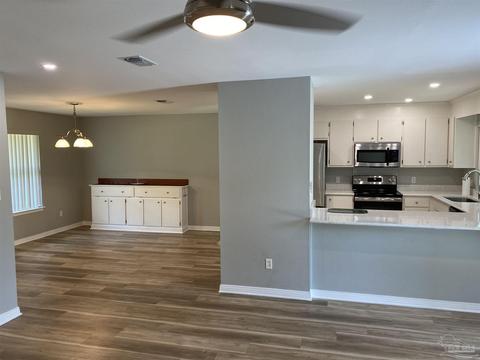 5907 Arienne Cir, Milton, FL 32570 photo 7