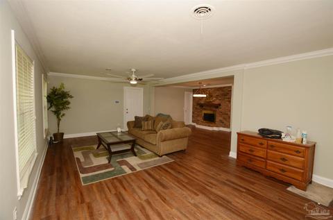 6451 Barnes St, Milton, FL 32570 photo 6