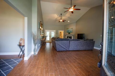 792 Jacobs Way, Cantonment, FL 32533 photo 2