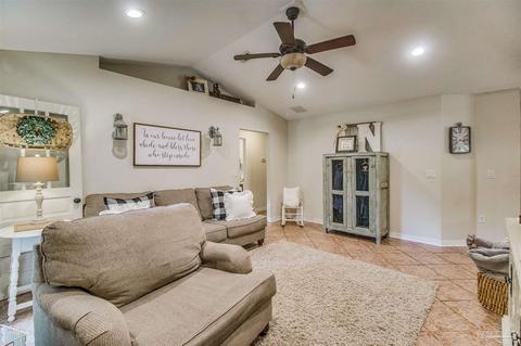 5795 Divot Ln, Milton, FL 32570 photo 4