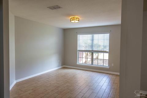 6538 Fall St, Milton, FL 32570 photo 10