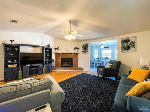 4400 Summerfield Ct, Pace, FL 32571 photo 4