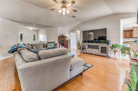 6740 Meadow Ln, Mcdavid, FL 32568 photo 8