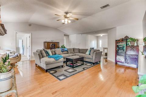 6740 Meadow Ln, Mcdavid, FL 32568 photo 10