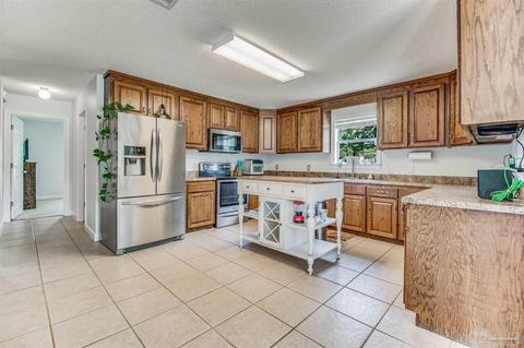6740 Meadow Ln, Mcdavid, FL 32568 photo 12