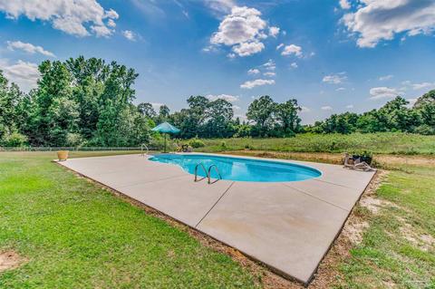6740 Meadow Ln, Mcdavid, FL 32568 photo 6