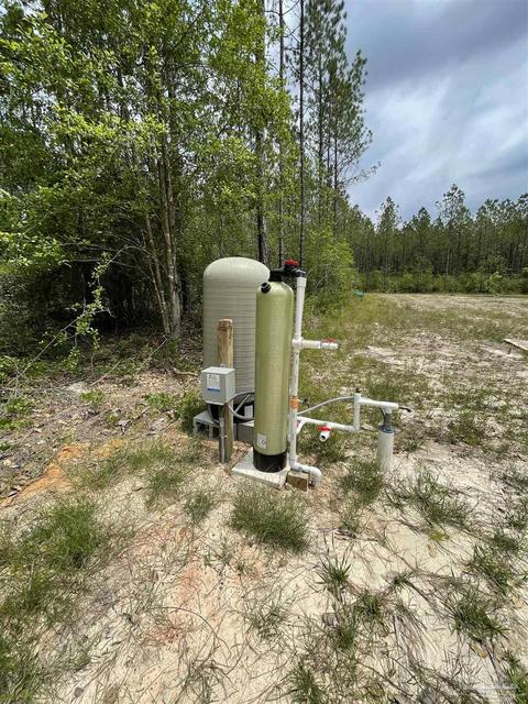 8202 Gin Rd, Pace, FL 32571 photo 3