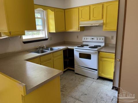 348 Juniper Rd, Freeport, FL 32439 photo 6