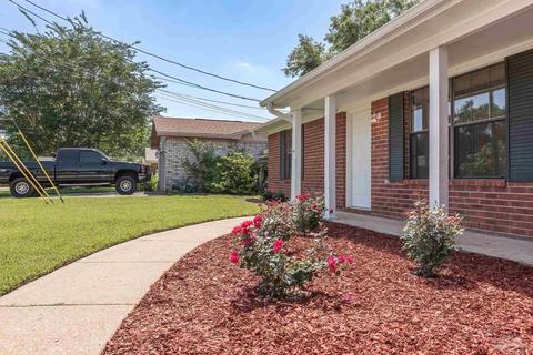 5685 Dove Dr, Pace, FL 32571 photo 3