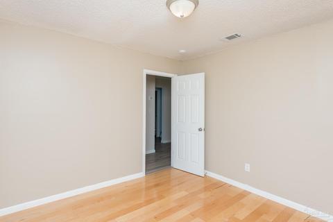 5685 Dove Dr, Pace, FL 32571 photo 6