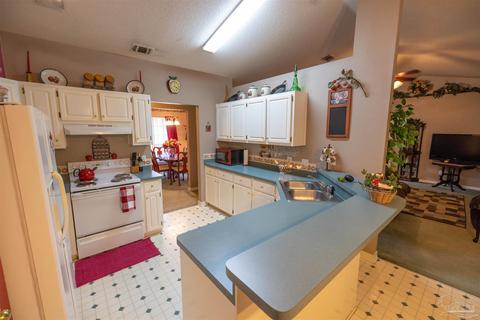 5497 Woodsman Dr, Pace, FL 32571 photo 10