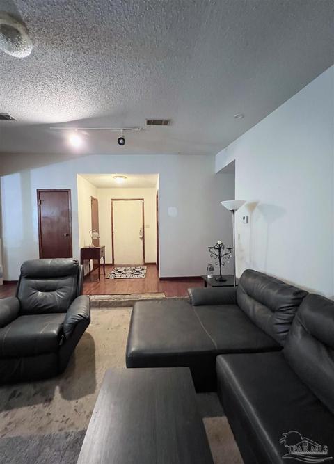 6541 Kennington Cir, Milton, FL 32570 photo 8
