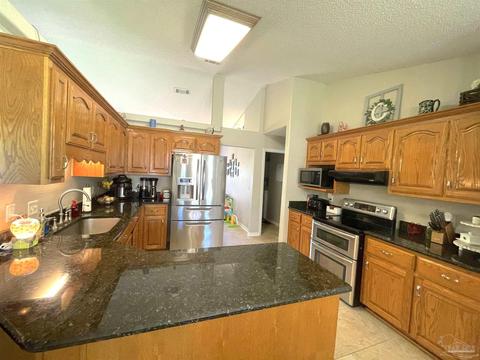 6174 Red Tail Dr, Milton, FL 32570 photo 10